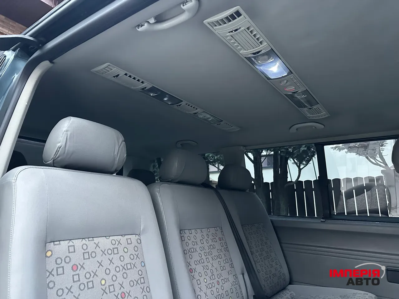 Volkswagen Transporter - фото 14