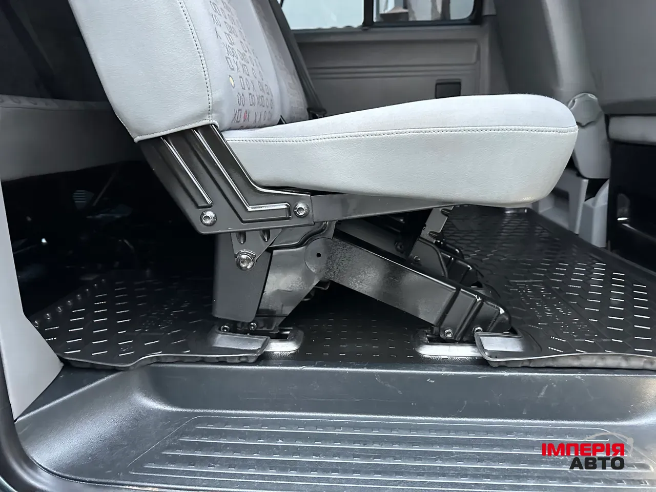 Volkswagen Transporter - фото 18