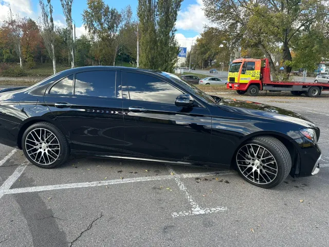 Mercedes-Benz E-Класс - фото 5