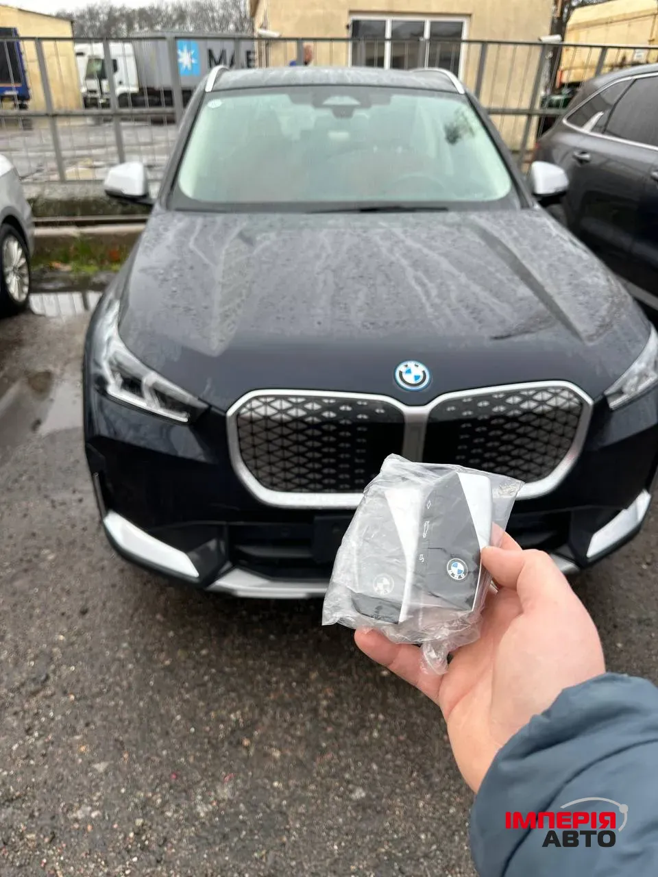 BMW iX1 - фото 14