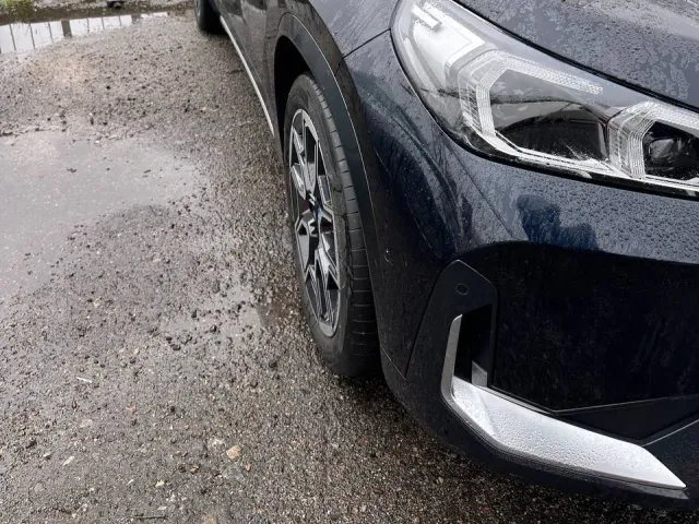 BMW iX1 - фото 4