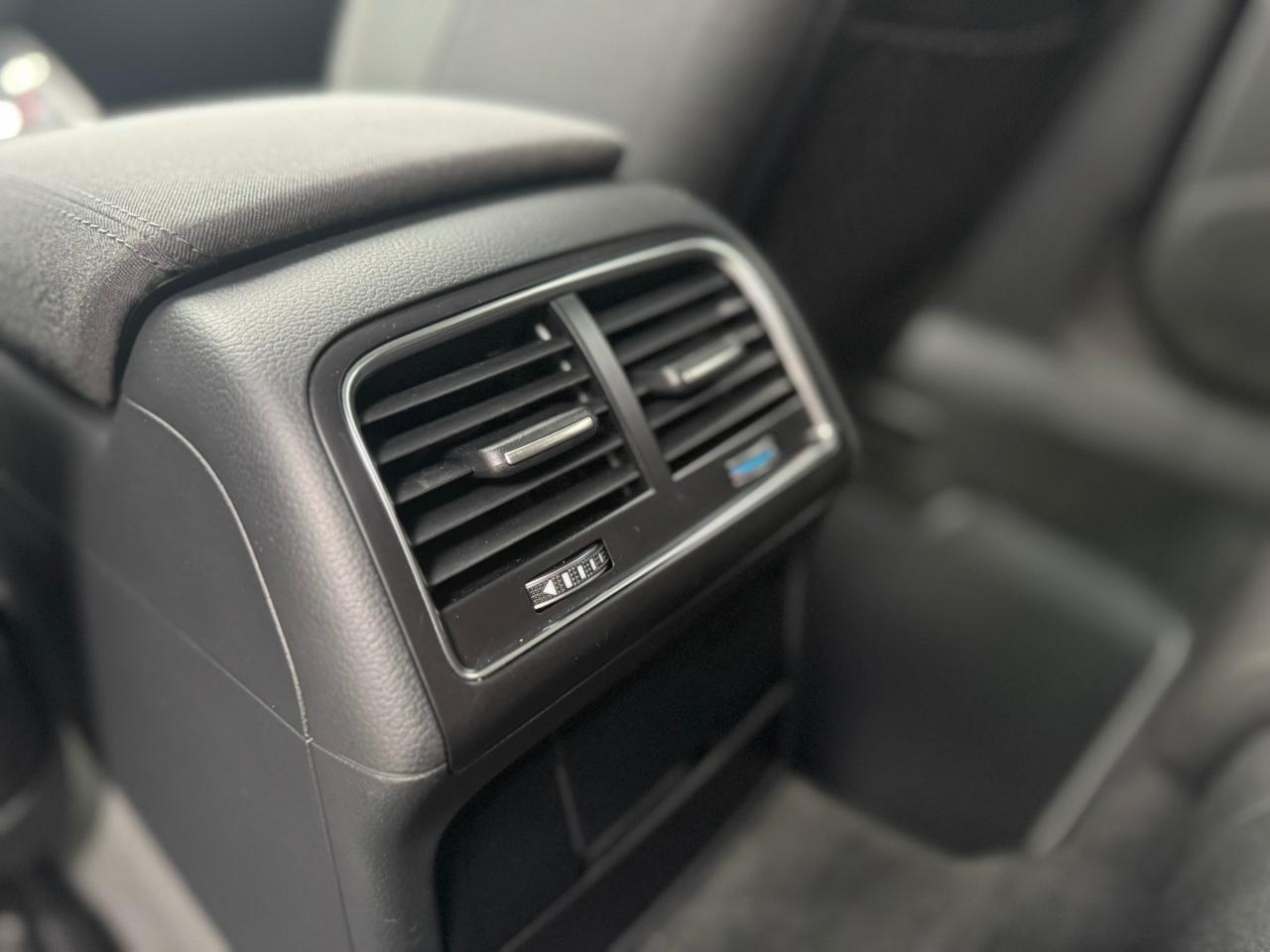 Audi A4 - фото 12