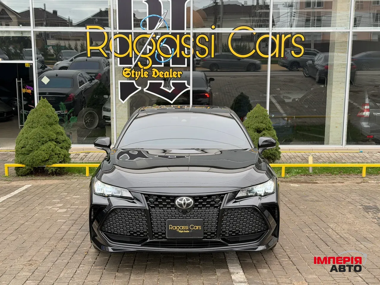 Toyota Avalon - фото 2