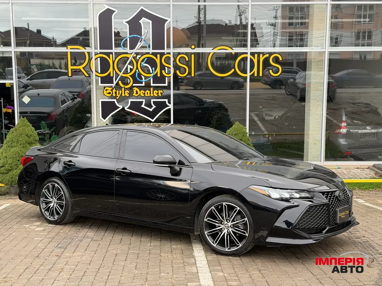 Toyota Avalon - фото 3