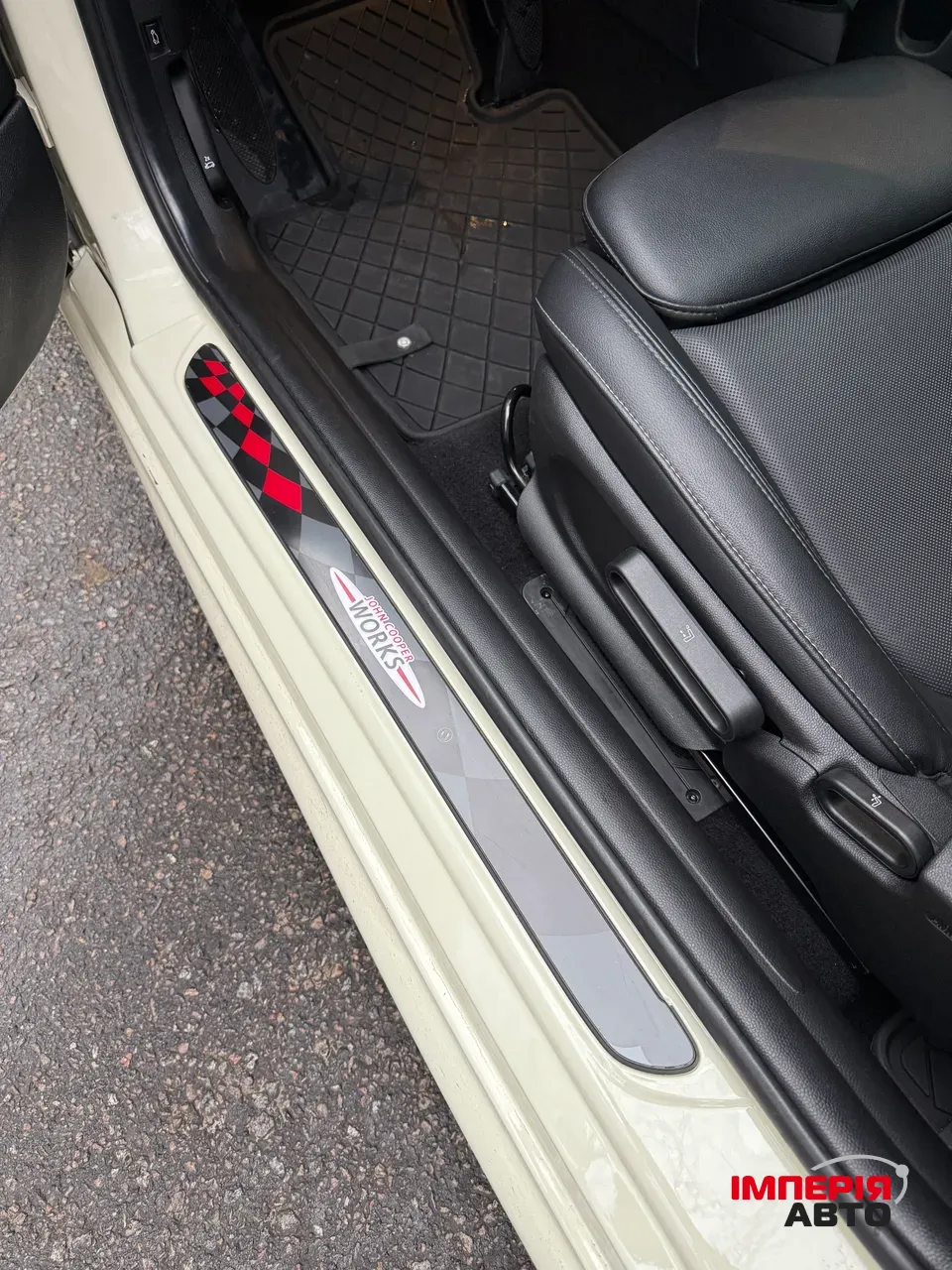 Mini Hatch - фото 24