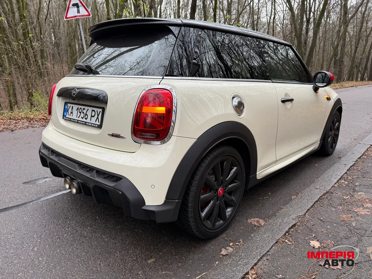 Mini Hatch - фото 2