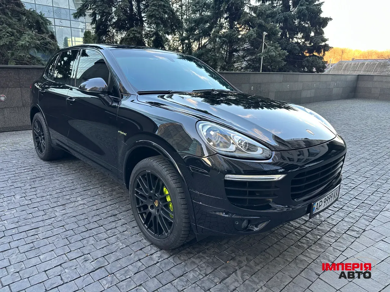 Porsche Cayenne - фото 1