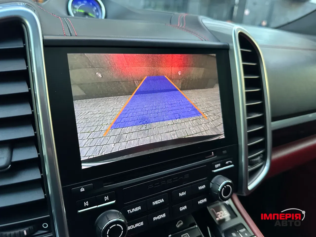 Porsche Cayenne - фото 36