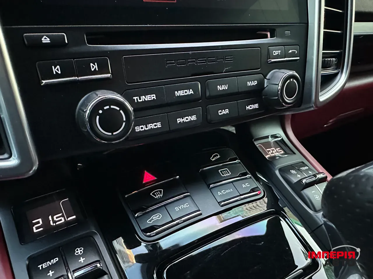 Porsche Cayenne - фото 31