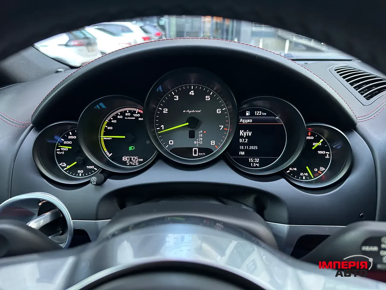 Porsche Cayenne - фото 33