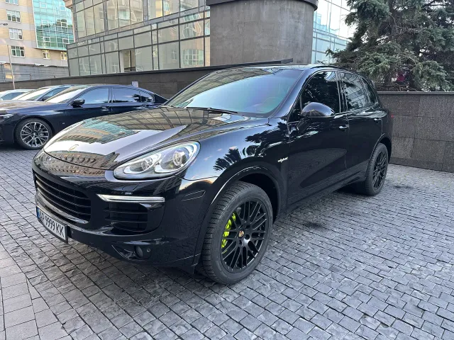 Porsche Cayenne - фото 3