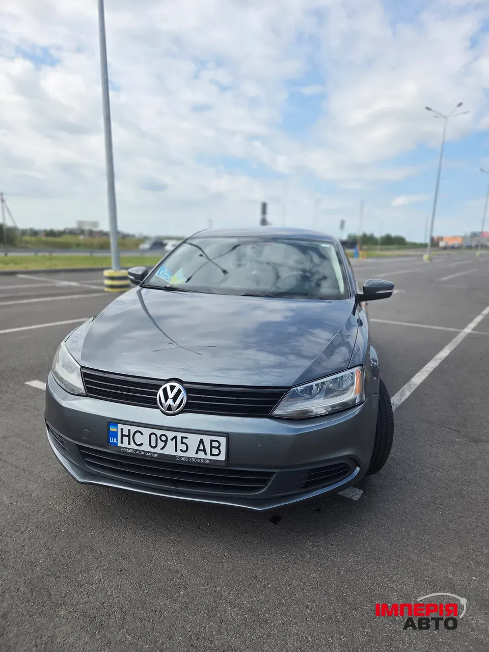 Volkswagen Jetta - фото 1