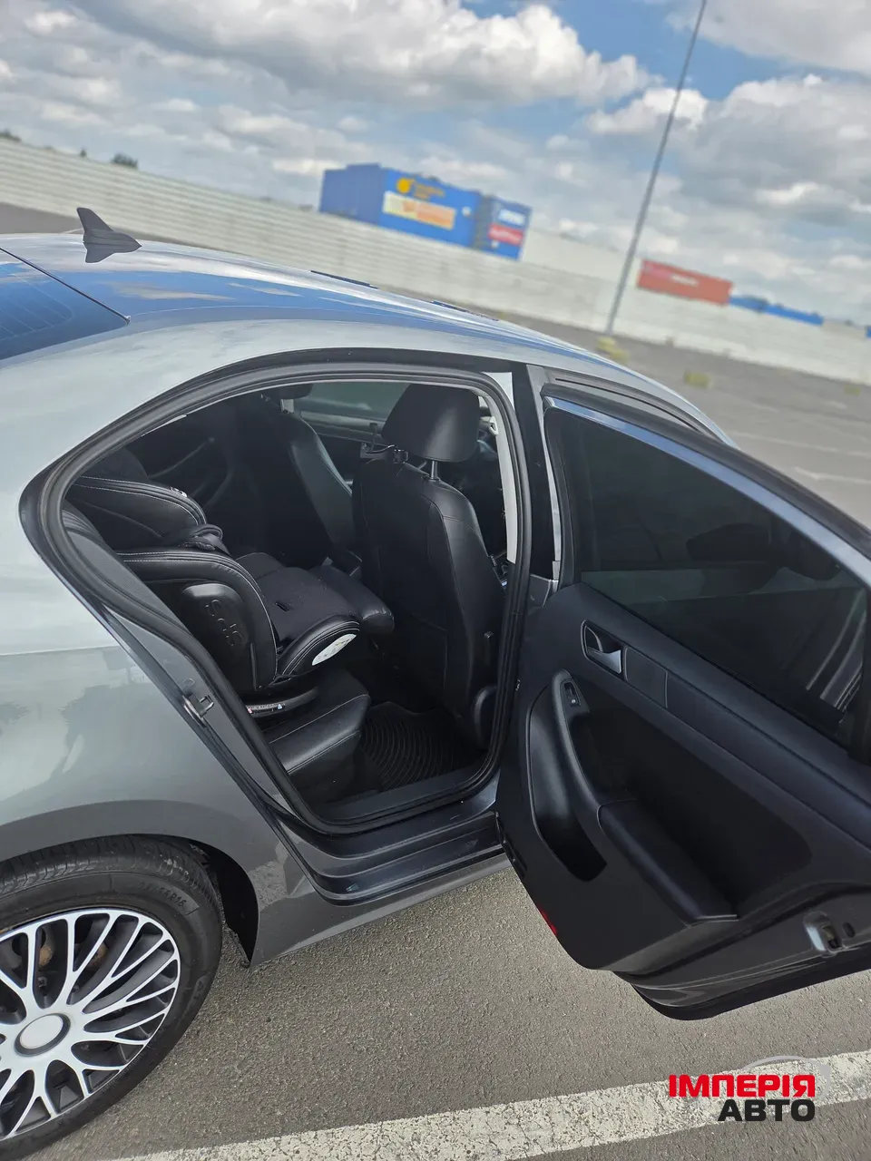 Volkswagen Jetta - фото 6