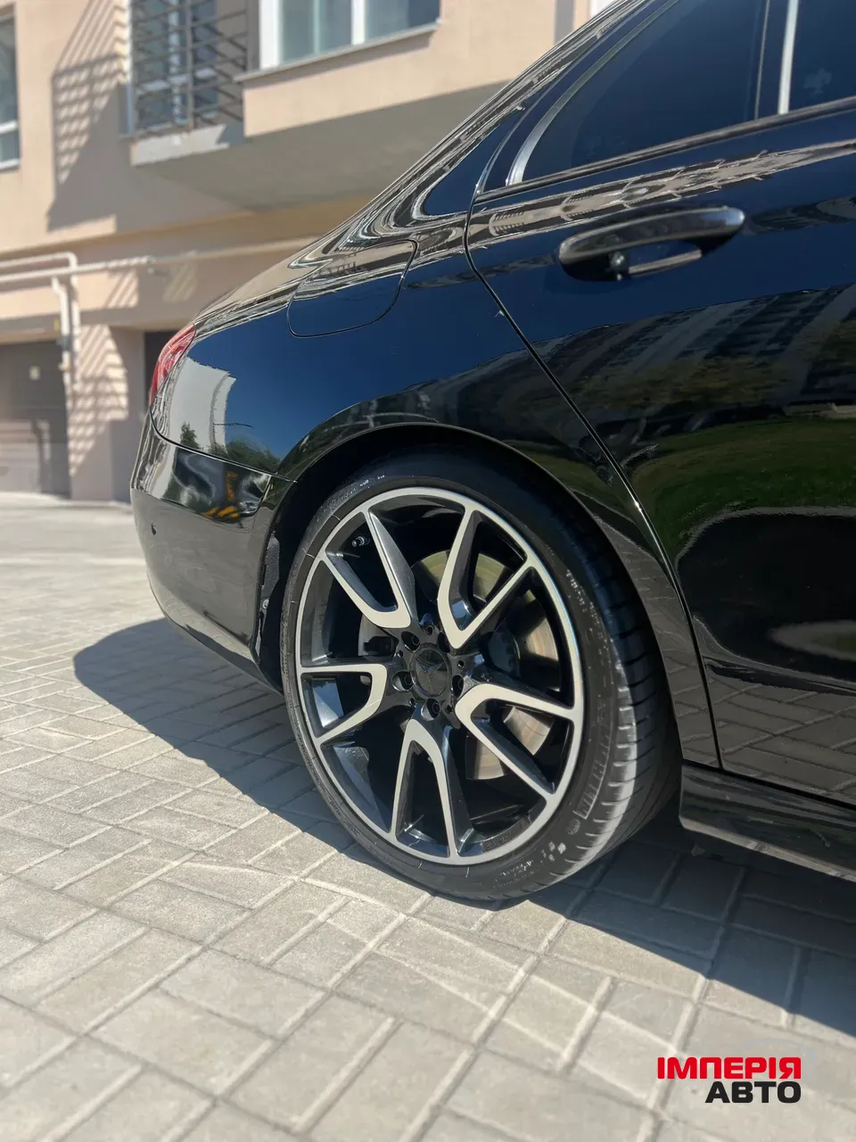 Mercedes-Benz AMG GT - фото 12