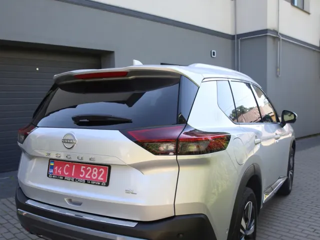 Nissan Rogue - фото 4