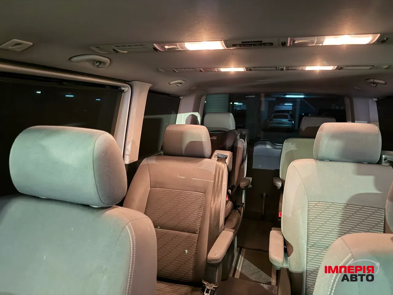 Volkswagen Multivan - фото 15