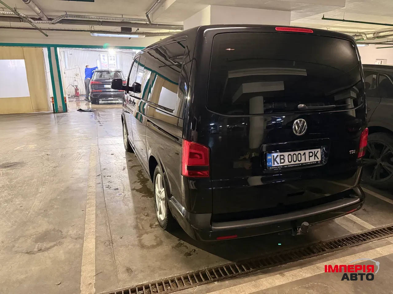 Volkswagen Multivan - фото 13