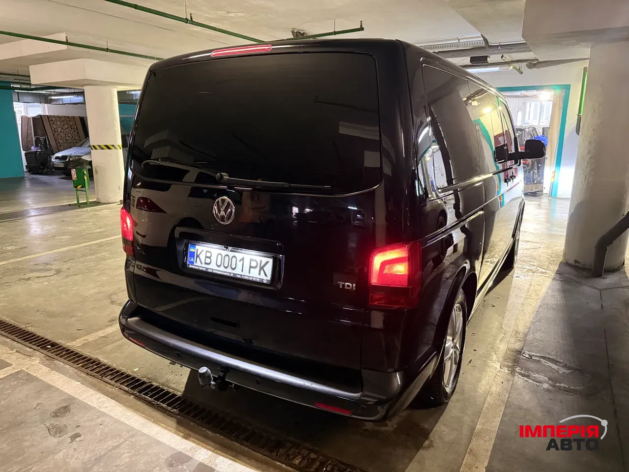 Volkswagen Multivan - фото 5