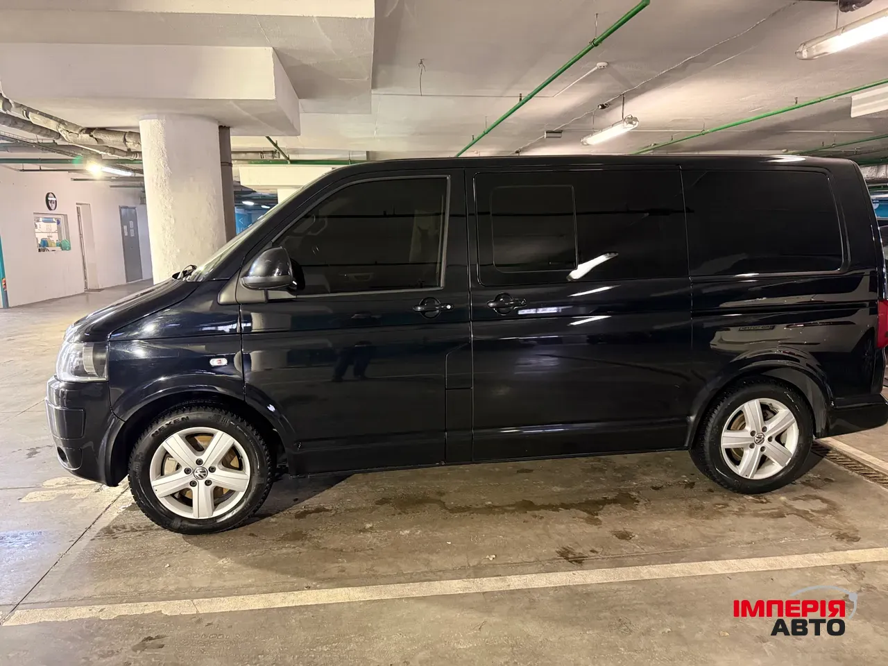 Volkswagen Multivan - фото 19