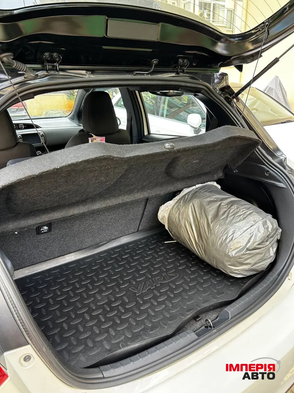 Toyota Yaris - фото 8