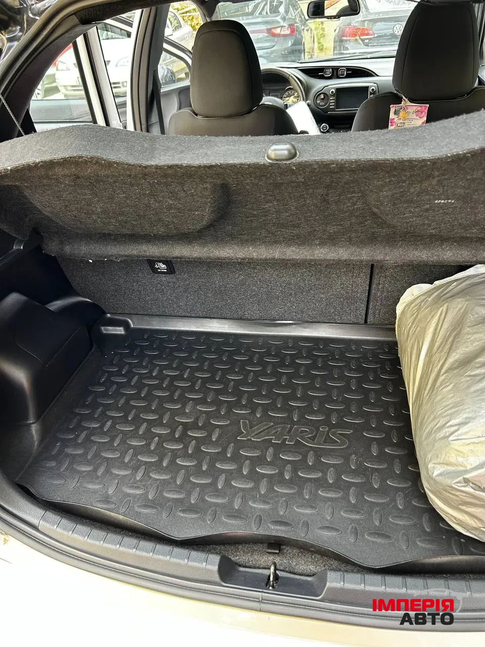 Toyota Yaris - фото 9