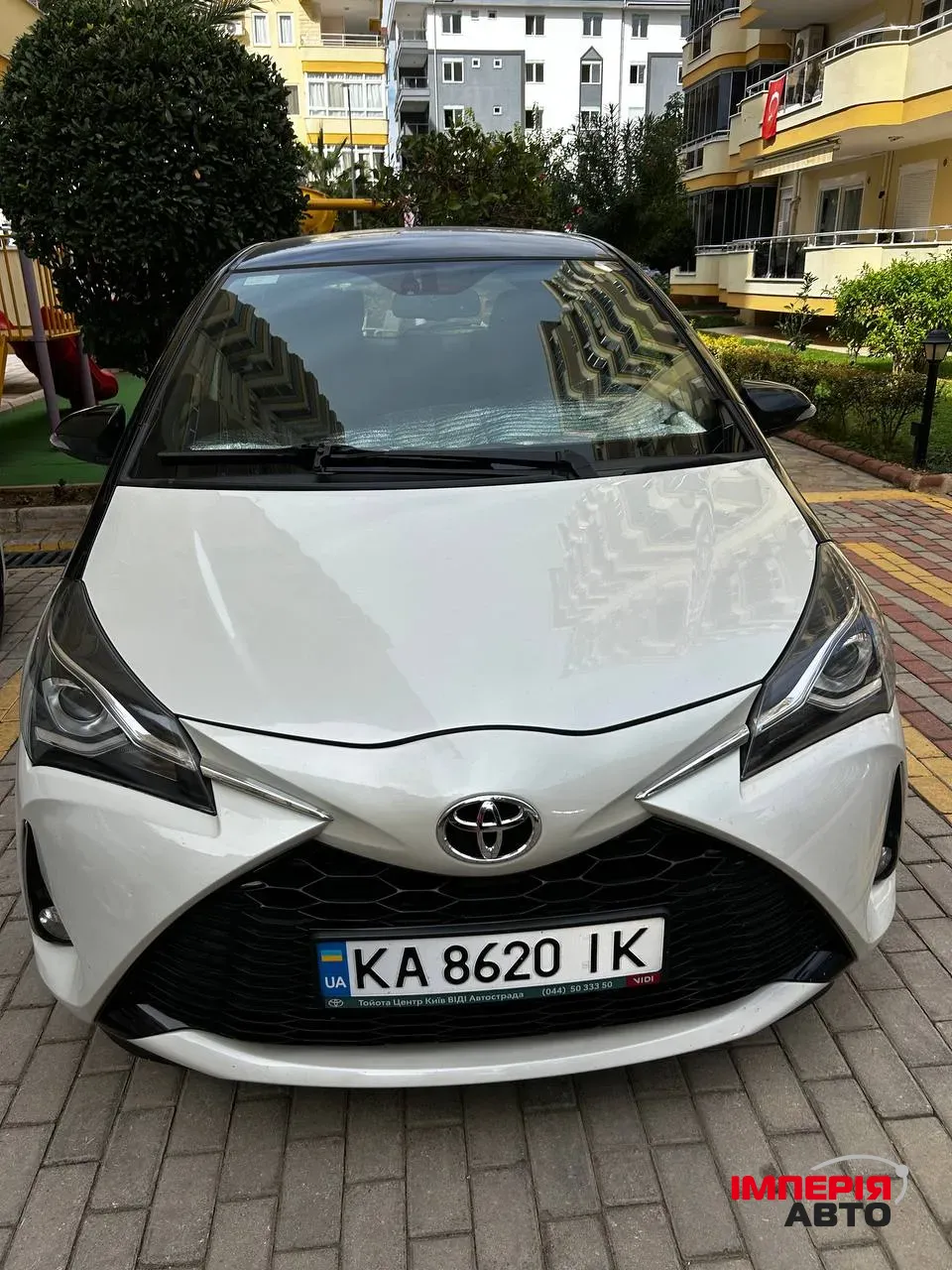 Toyota Yaris - фото 1