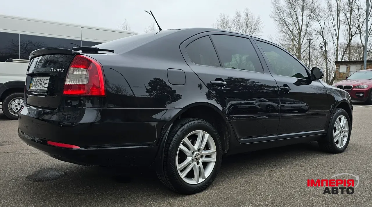 Skoda Octavia - фото 3