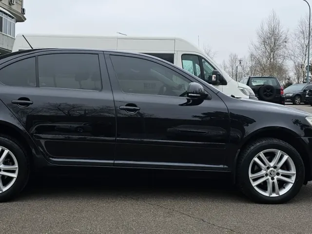 Skoda Octavia - фото 4