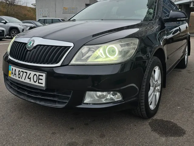 Skoda Octavia - фото 1