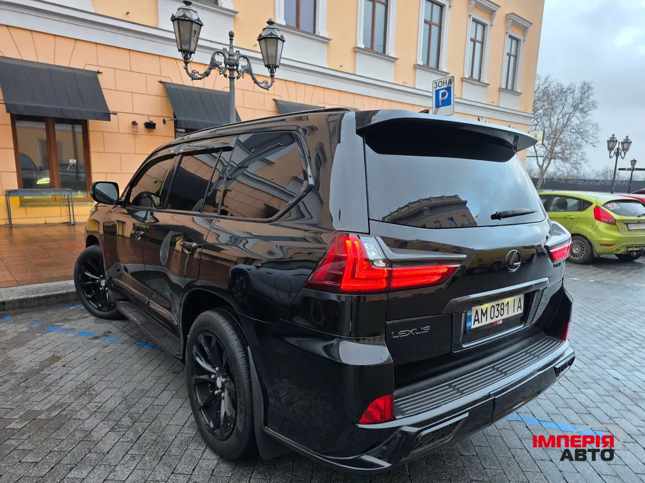 Lexus LX - фото 6