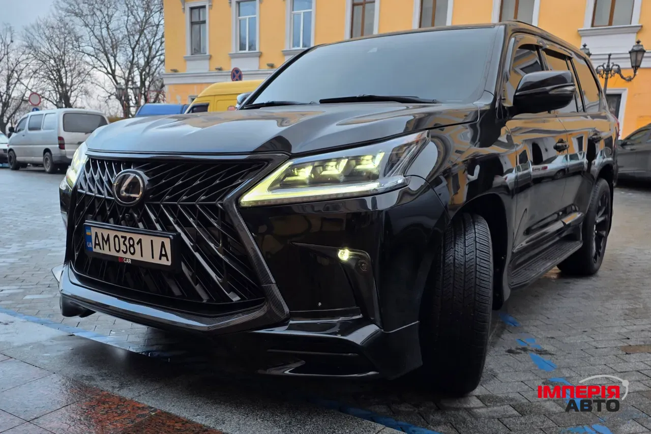 Lexus LX - фото 3