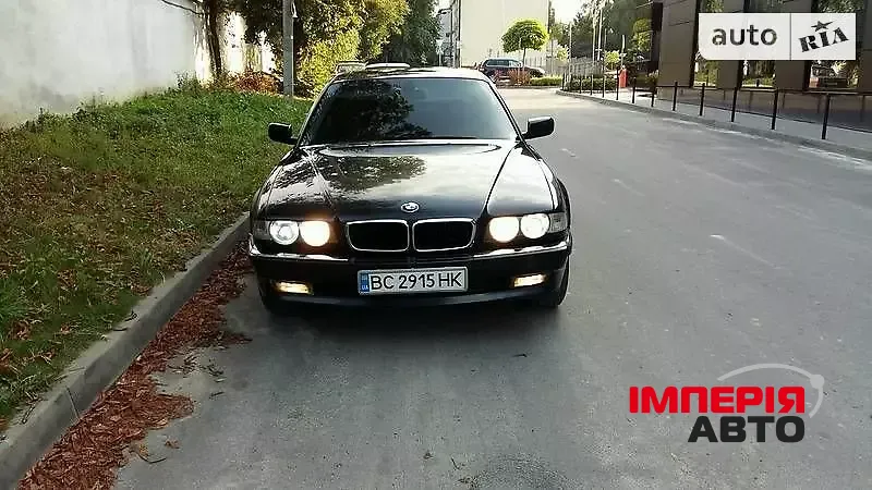 BMW 7 серії - фото 17