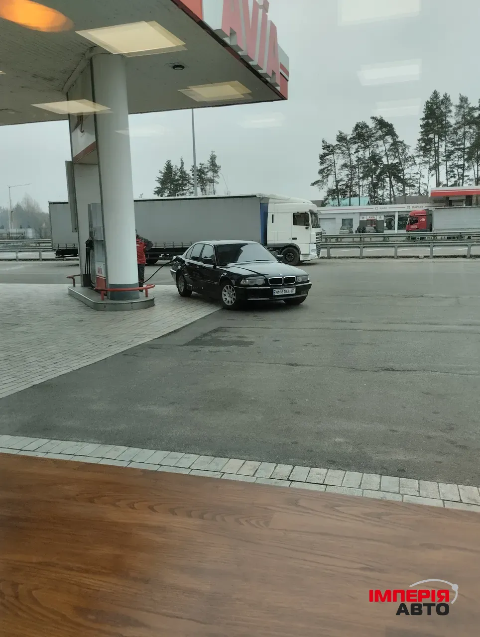 BMW 7 серії - фото 1