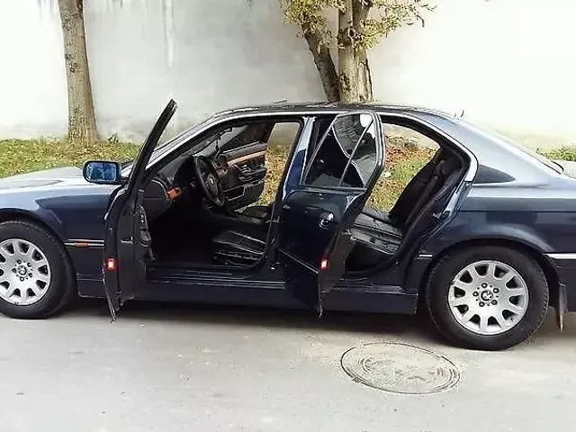 BMW 7 серії - фото 5