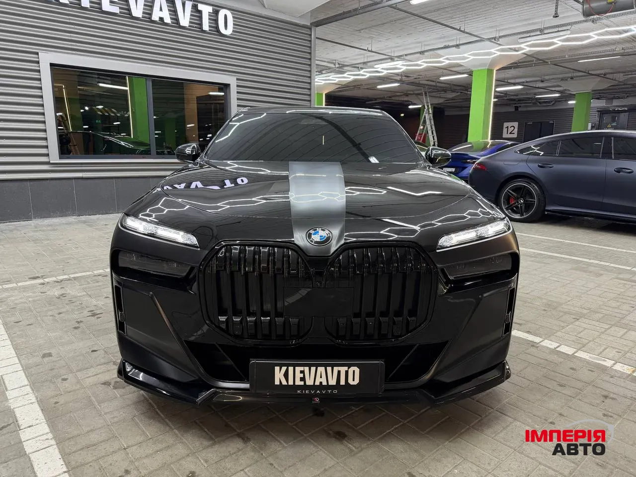 BMW 7 серії - фото 2