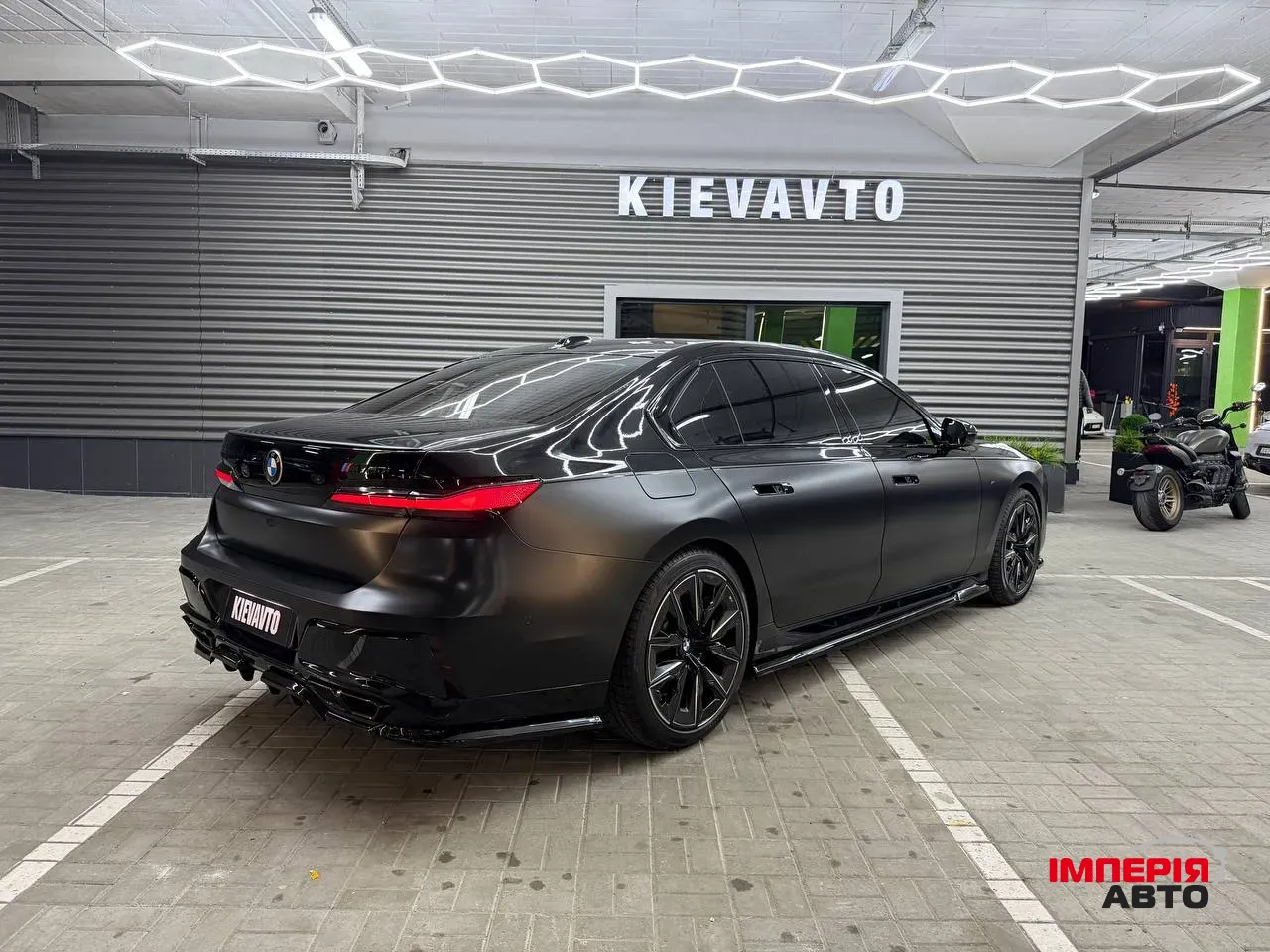 BMW 7 серії - фото 5