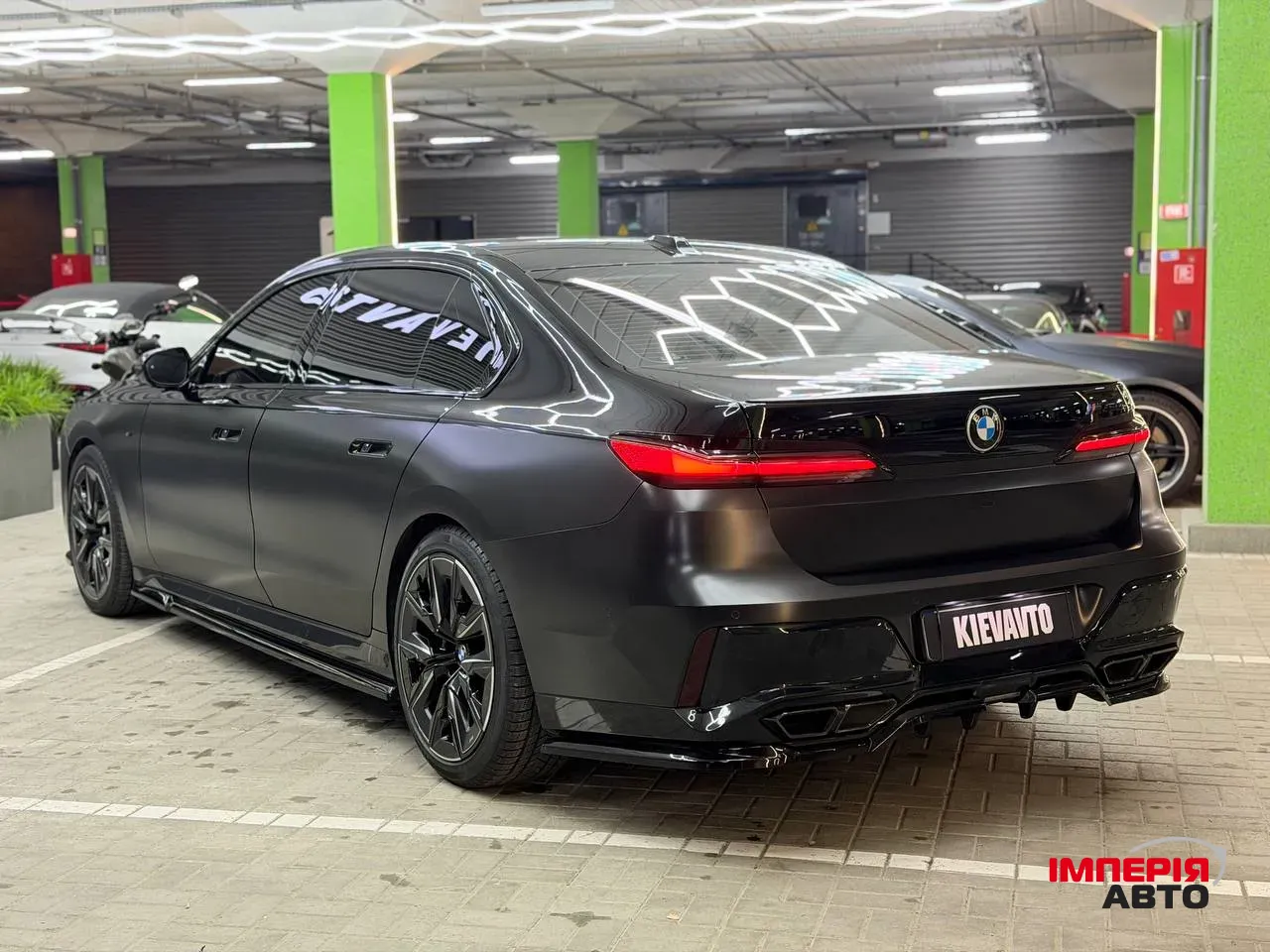 BMW 7 серії - фото 6