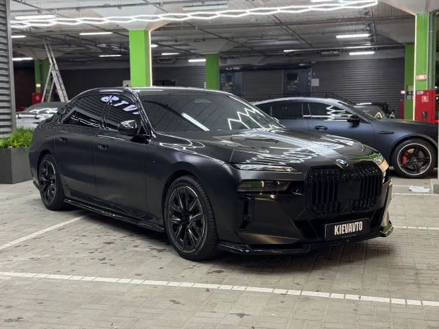 BMW 7 серії - фото 3