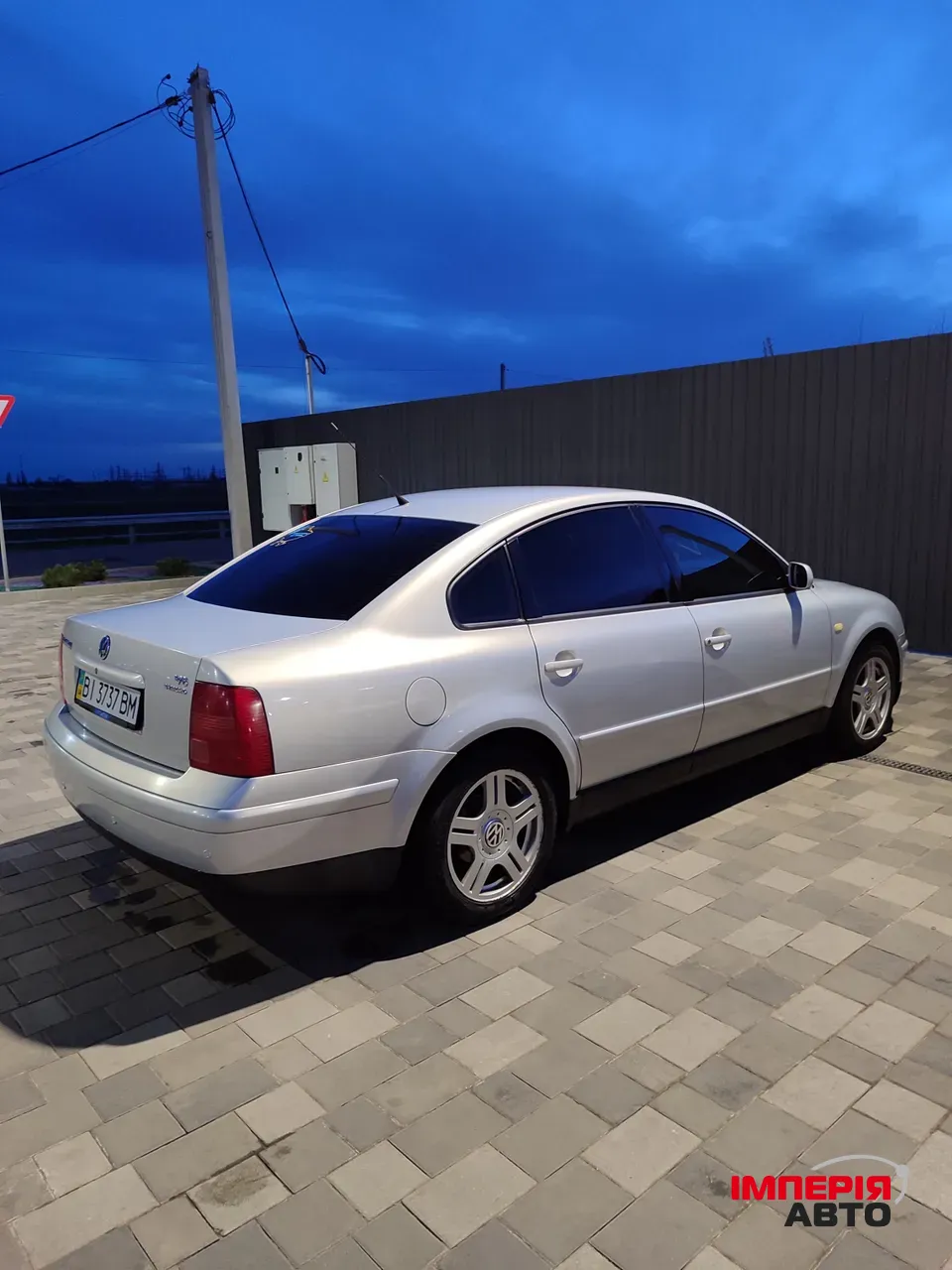 Volkswagen Passat - фото 6