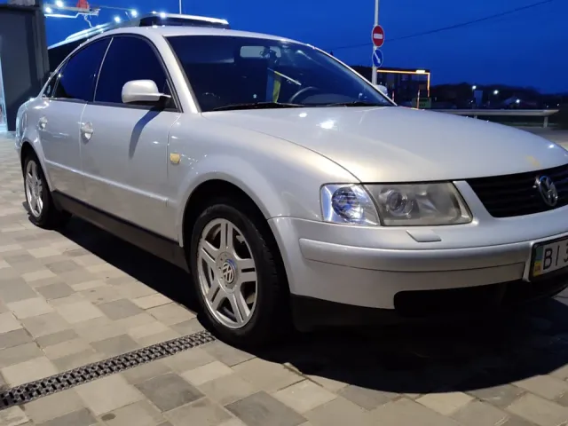 Volkswagen Passat - фото 2