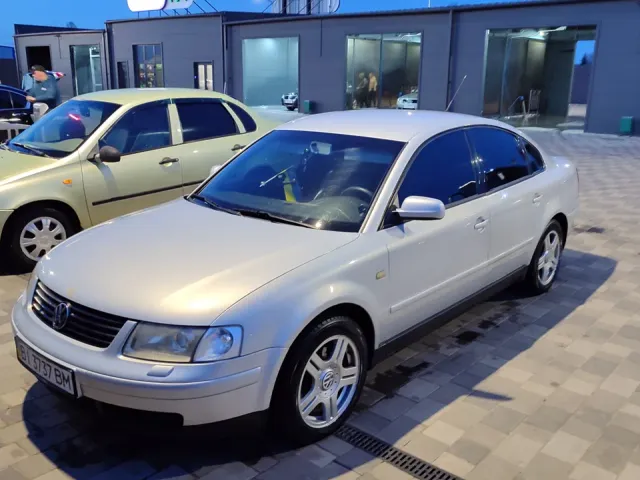 Volkswagen Passat - фото 1