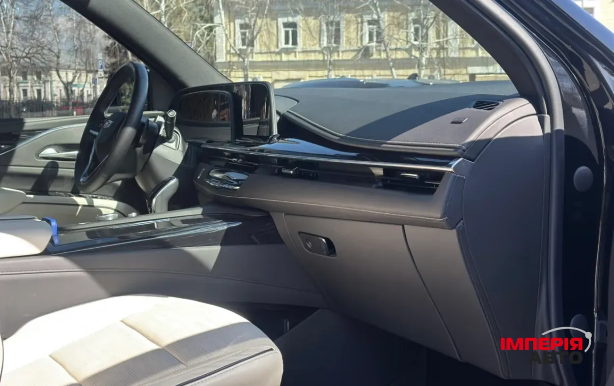 Cadillac Escalade - фото 13