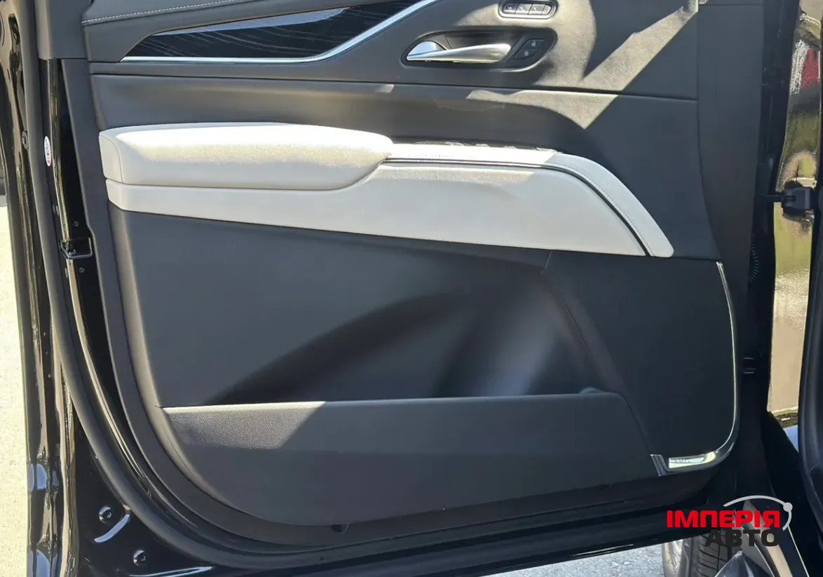 Cadillac Escalade - фото 5