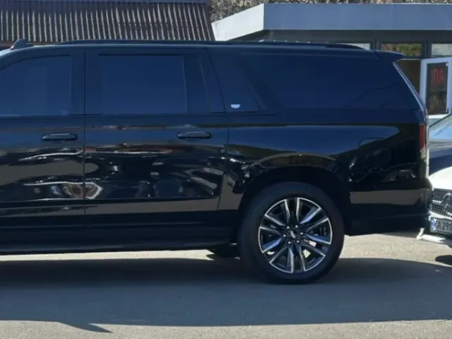 Cadillac Escalade - фото 3