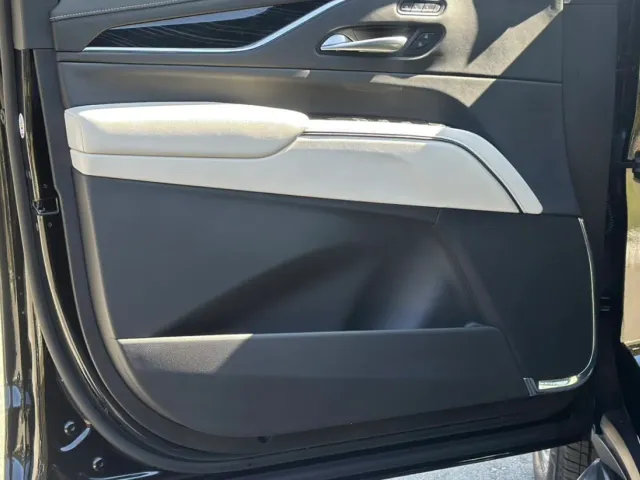 Cadillac Escalade - фото 5