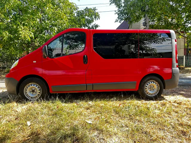 Renault Trafic - фото 4