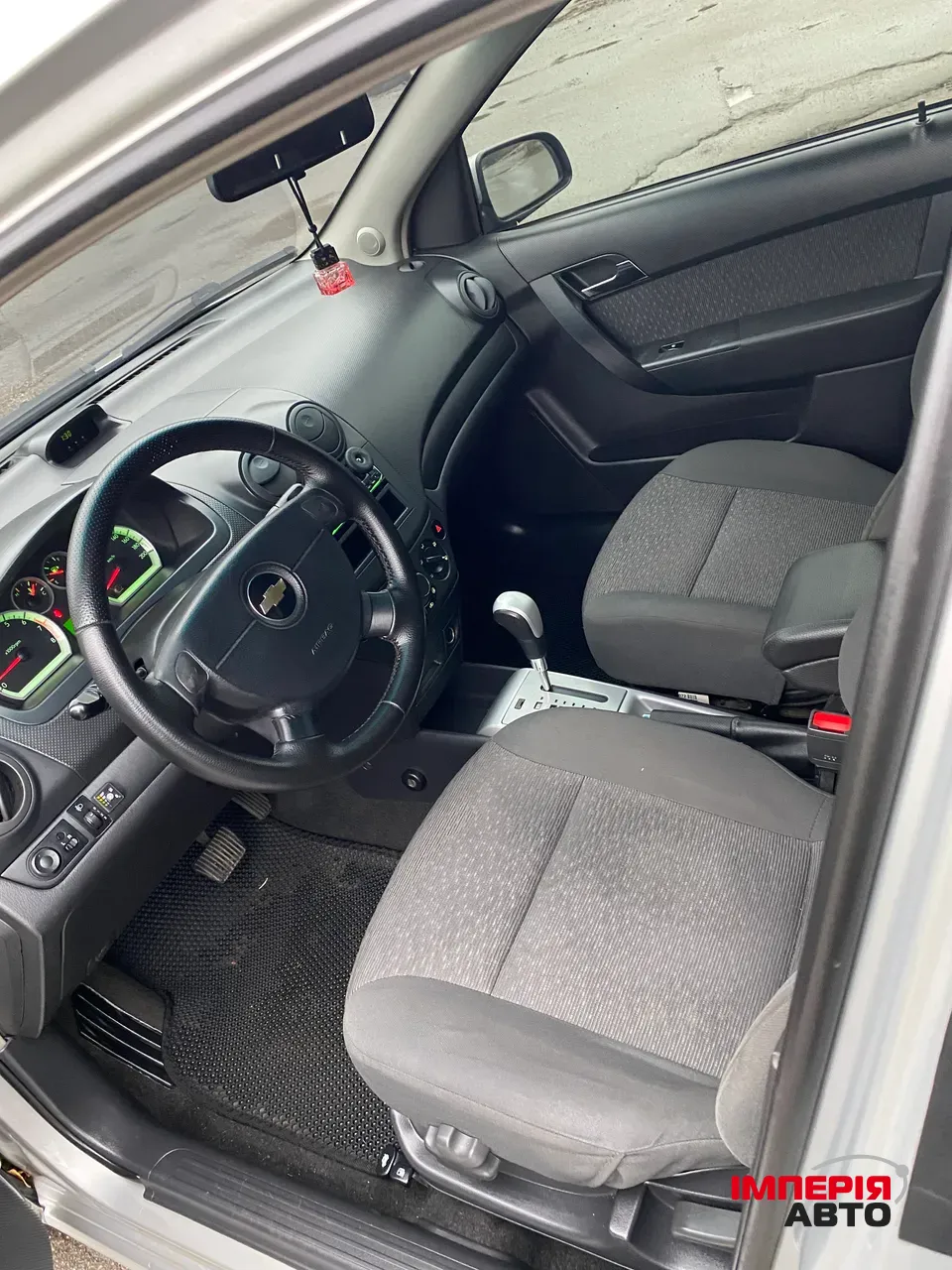 Chevrolet Aveo - фото 8