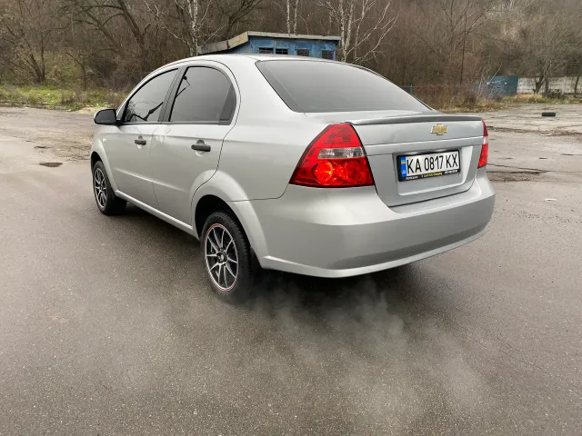 Chevrolet Aveo - фото 2