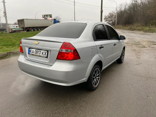 Chevrolet Aveo - фото 3