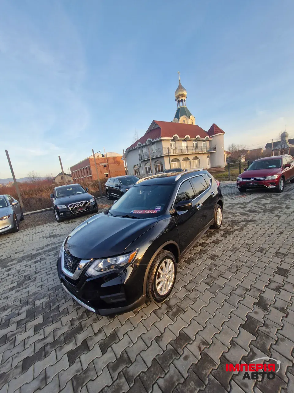 Nissan Rogue - фото 1